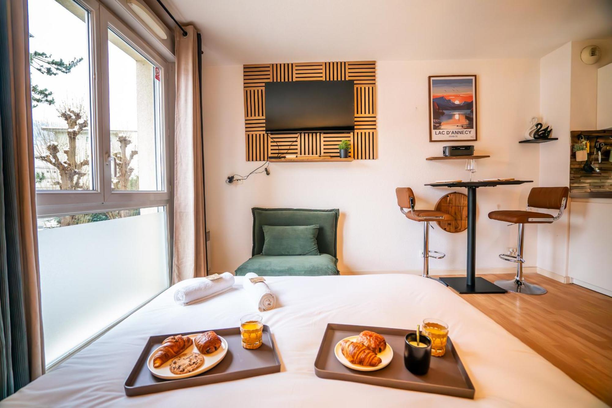 Cabana & Merci Annecy - Parking Et Proche Du Lac Ngoại thất bức ảnh
